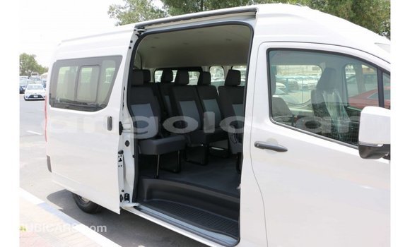 Acheter Import Voiture Toyota Hiace Blanc à Import - Dubai, Province de Bengo Acheter Import Voiture Toyota Hiace Blanc à Import - Dubai, Province de Bengo