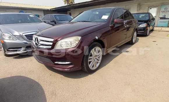 Comprar Usado Mercedes-Benz 300CD Outro Carro em Luanda em Luanda Province Comprar Usado Mercedes-Benz 300CD Outro Carro em Luanda em Luanda Province