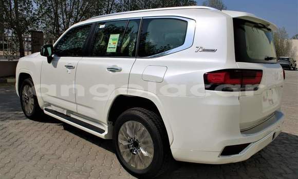Acheter Occasion Voiture Toyota Land Cruiser Blanc à Luanda, Province de Luanda Acheter Occasion Voiture Toyota Land Cruiser Blanc à Luanda, Province de Luanda