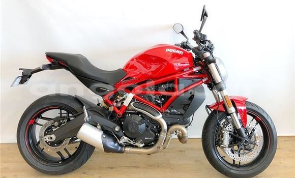 Comprar Usado Ducati Monster Vermelho Moto em Luanda em Luanda Province Comprar Usado Ducati Monster Vermelho Moto em Luanda em Luanda Province