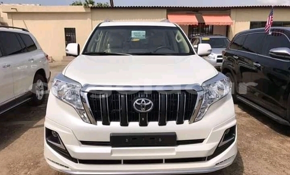Comprar Usado Toyota Land Cruiser Outro Carro em Luanda em Luanda Province