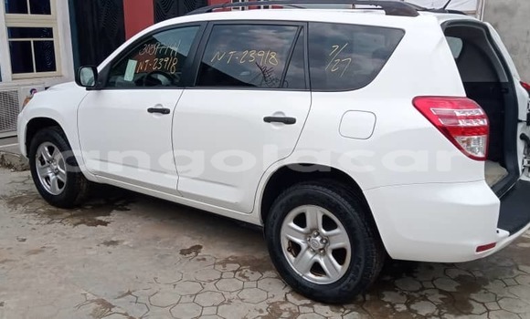 Comprar Usado Toyota RAV4 Branco Carro em Luanda em Luanda Province Comprar Usado Toyota RAV4 Branco Carro em Luanda em Luanda Province