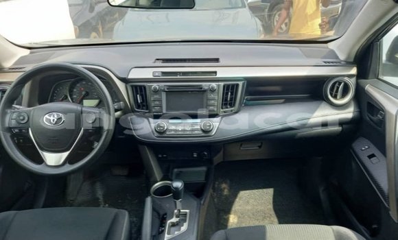 Comprar Usado Toyota RAV4 Prata Carro em Luanda em Luanda Province Comprar Usado Toyota RAV4 Prata Carro em Luanda em Luanda Province