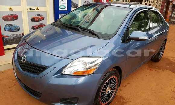 Comprar Usado Toyota Yaris Azul Carro em Luanda em Luanda Province Comprar Usado Toyota Yaris Azul Carro em Luanda em Luanda Province