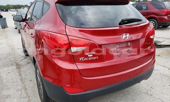 Acheter Occasion Voiture Hyundai Tucson Rouge à Luanda, Province de Luanda Acheter Occasion Voiture Hyundai Tucson Rouge à Luanda, Province de Luanda