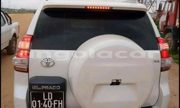 Acheter Occasion Voiture Toyota Land Cruiser Prado Blanc à Luanda, Province de Luanda Acheter Occasion Voiture Toyota Land Cruiser Prado Blanc à Luanda, Province de Luanda