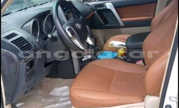 Acheter Occasion Voiture Toyota Land Cruiser Prado Blanc à Luanda, Province de Luanda Acheter Occasion Voiture Toyota Land Cruiser Prado Blanc à Luanda, Province de Luanda