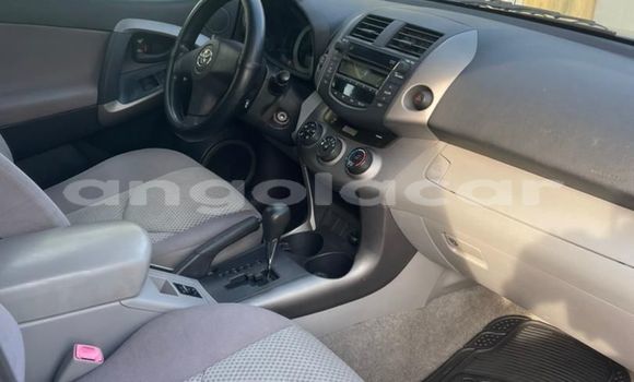 Comprar Usado Toyota RAV4 Azul Carro em Luanda em Luanda Province Comprar Usado Toyota RAV4 Azul Carro em Luanda em Luanda Province
