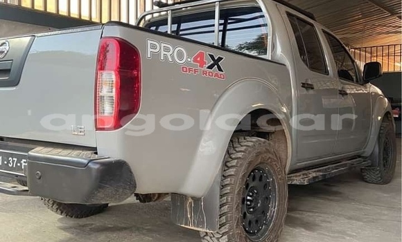 Comprar Usado Nissan Navara Outro Carro em Luanda em Luanda Province