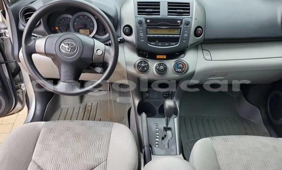 Comprar Usado Toyota RAV4 Prata Carro em Luanda em Luanda Province Comprar Usado Toyota RAV4 Prata Carro em Luanda em Luanda Province