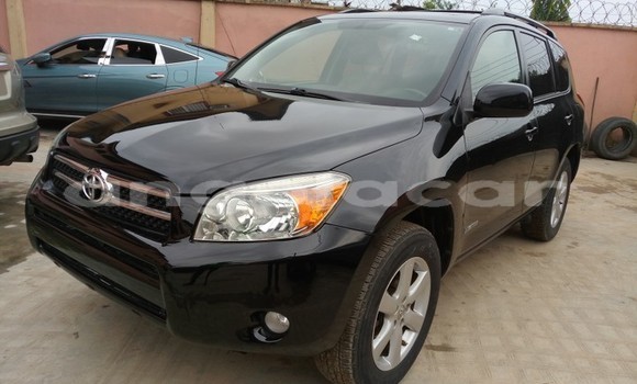 Comprar Usado Toyota RAV4 Preto Carro em Luanda em Luanda Province Comprar Usado Toyota RAV4 Preto Carro em Luanda em Luanda Province