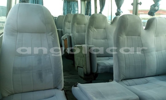 Comprar Usado Toyota Coaster Branco Carro em Luanda em Luanda Province Comprar Usado Toyota Coaster Branco Carro em Luanda em Luanda Province