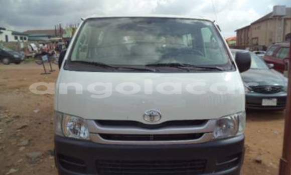 Comprar Usado Toyota Hiace Branco Carro em Luanda em Luanda Province Comprar Usado Toyota Hiace Branco Carro em Luanda em Luanda Province
