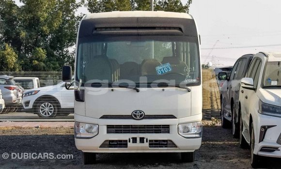 Comprar Importar Toyota Coaster Branco Carro em Import - Dubai em Bengo Province Comprar Importar Toyota Coaster Branco Carro em Import - Dubai em Bengo Province