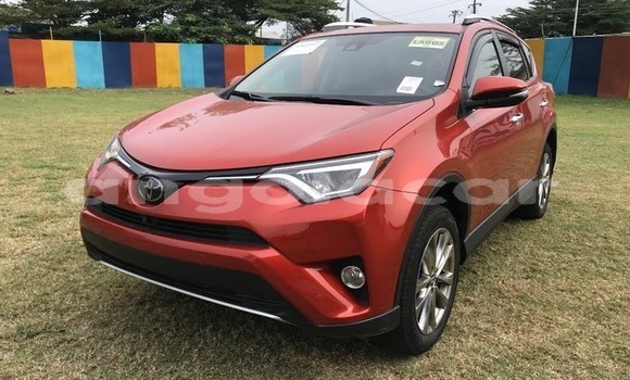 Comprar Usado Toyota RAV4 Vermelho Carro em Luanda em Luanda Province Comprar Usado Toyota RAV4 Vermelho Carro em Luanda em Luanda Province