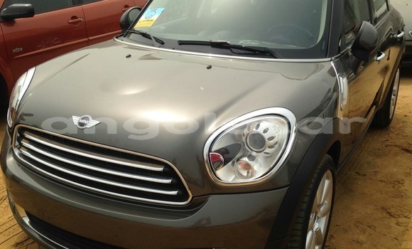 Comprar Usado MINI Cooper Prata Carro em Luanda em Luanda Province