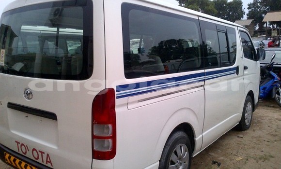 Comprar Usado Toyota Hiace Branco Carro em Luanda em Luanda Province Comprar Usado Toyota Hiace Branco Carro em Luanda em Luanda Province