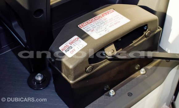 Comprar Importar Toyota Coaster Branco Carro em Import - Dubai em Bengo Province Comprar Importar Toyota Coaster Branco Carro em Import - Dubai em Bengo Province