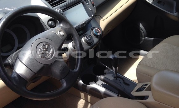 Comprar Usado Toyota RAV4 Prata Carro em Luanda em Luanda Province Comprar Usado Toyota RAV4 Prata Carro em Luanda em Luanda Province