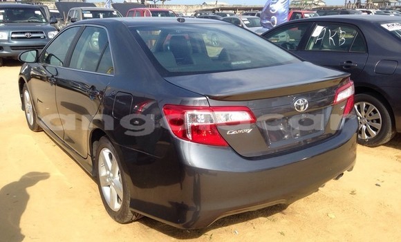 Comprar Usado Toyota Camry Preto Carro em Luanda em Luanda Province Comprar Usado Toyota Camry Preto Carro em Luanda em Luanda Province