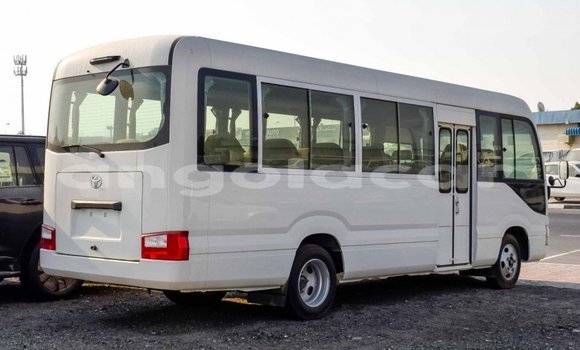 Comprar Importar Toyota Coaster Branco Carro em Import - Dubai em Bengo Province Comprar Importar Toyota Coaster Branco Carro em Import - Dubai em Bengo Province