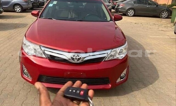 Acheter Occasion Voiture Toyota Camry Rouge à Luanda, Province de Luanda Acheter Occasion Voiture Toyota Camry Rouge à Luanda, Province de Luanda