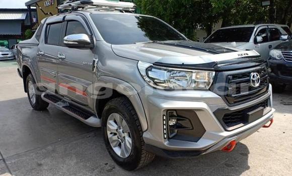 Acheter Occasion Voiture Toyota Hilux Gris à Luanda, Province de Luanda