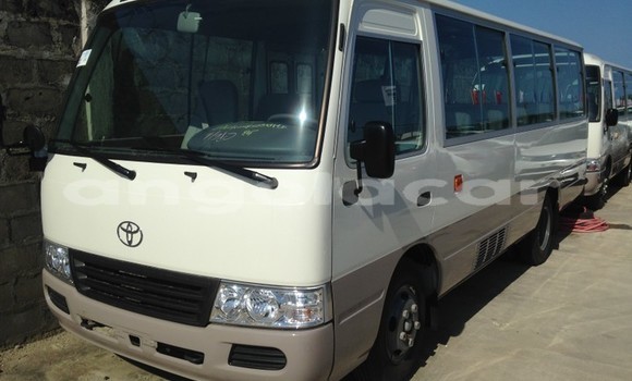 Comprar Usado Toyota Coaster Branco Carro em Luanda em Luanda Province Comprar Usado Toyota Coaster Branco Carro em Luanda em Luanda Province