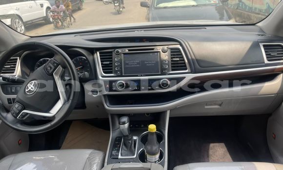 Comprar Usado Toyota Highlander Outro Carro em Luanda em Luanda Province Comprar Usado Toyota Highlander Outro Carro em Luanda em Luanda Province