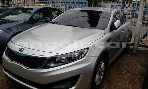 Comprar Usado Kia K5 Outro Carro em Luanda em Luanda Province