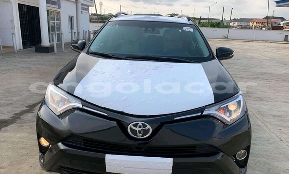 Acheter Occasion Voiture Toyota RAV4 Noir à Luanda, Province de Luanda Acheter Occasion Voiture Toyota RAV4 Noir à Luanda, Province de Luanda