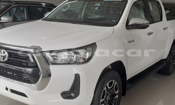 Comprar Usado Toyota Hilux Prata Carro em Luanda em Luanda Province Comprar Usado Toyota Hilux Prata Carro em Luanda em Luanda Province