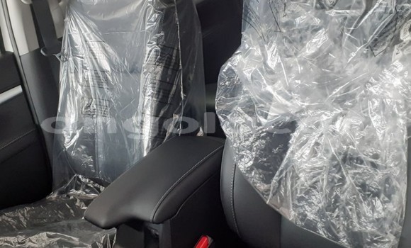 Comprar Usado Toyota Hilux Prata Carro em Luanda em Luanda Province Comprar Usado Toyota Hilux Prata Carro em Luanda em Luanda Province