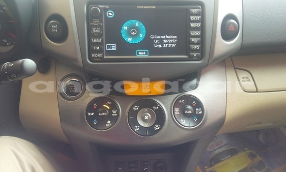 Comprar Usado Toyota RAV4 Outro Carro em Luanda em Luanda Province Comprar Usado Toyota RAV4 Outro Carro em Luanda em Luanda Province