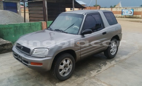 Comprar Usado Toyota RAV4 Prata Carro em Luanda em Luanda Province Comprar Usado Toyota RAV4 Prata Carro em Luanda em Luanda Province