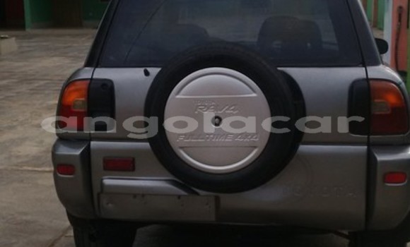 Comprar Usado Toyota RAV4 Prata Carro em Luanda em Luanda Province Comprar Usado Toyota RAV4 Prata Carro em Luanda em Luanda Province