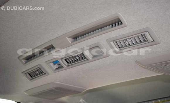 Buy Import Toyota Hiace White Car in Import - Dubai in Bengo Province Buy Import Toyota Hiace White Car in Import - Dubai in Bengo Province