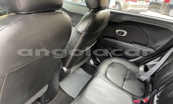 Acheter Occasion Voiture Kia Soul Bleu à Luanda, Province de Luanda Acheter Occasion Voiture Kia Soul Bleu à Luanda, Province de Luanda