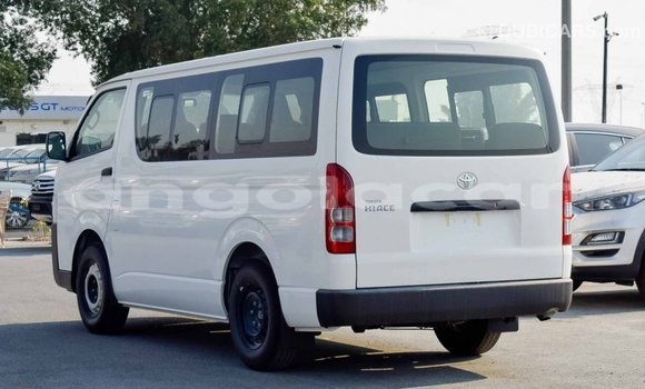 Buy Import Toyota Hiace White Car in Import - Dubai in Bengo Province Buy Import Toyota Hiace White Car in Import - Dubai in Bengo Province