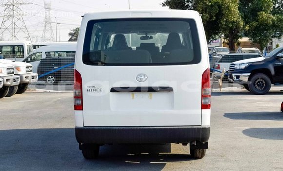 Buy Import Toyota Hiace White Car in Import - Dubai in Bengo Province Buy Import Toyota Hiace White Car in Import - Dubai in Bengo Province
