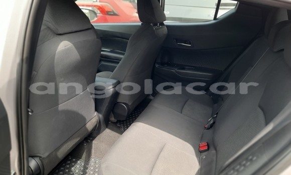 Buy Used Toyota C-HR Silver Car in Luanda in Luanda Province Buy Used Toyota C-HR Silver Car in Luanda in Luanda Province