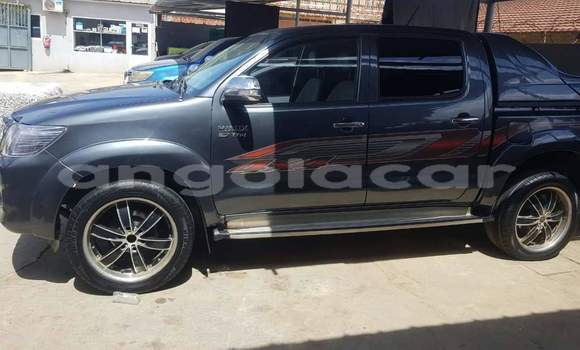 Comprar Usado Toyota Hilux Preto Carro em Namibe em Namibe Province Comprar Usado Toyota Hilux Preto Carro em Namibe em Namibe Province