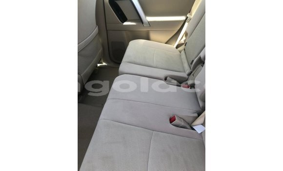 Comprar Importar Toyota Prado Branco Carro em Import - Dubai em Bengo Province Comprar Importar Toyota Prado Branco Carro em Import - Dubai em Bengo Province
