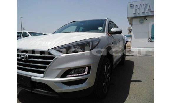 Comprar Importar Kia Sportage Preto Carro em Import - Dubai em Bengo Province Comprar Importar Kia Sportage Preto Carro em Import - Dubai em Bengo Province