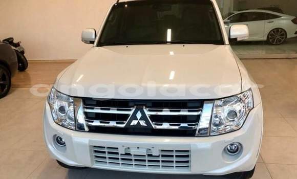 Acheter Occasion Voiture Mitsubishi Pajero Blanc à Namibe, Province de Namibe