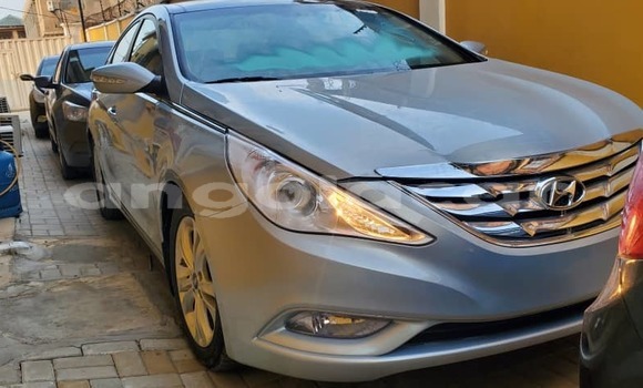 Comprar Usado Hyundai Sonata Prata Carro em Luanda em Luanda Province Comprar Usado Hyundai Sonata Prata Carro em Luanda em Luanda Province