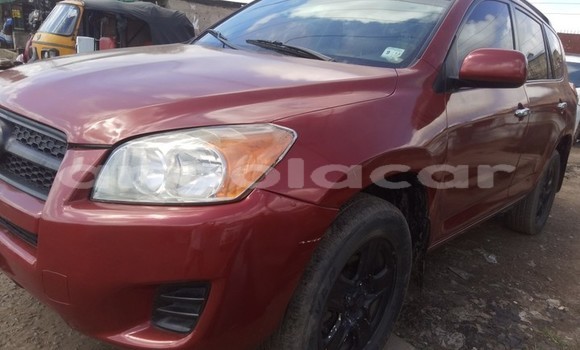 Comprar Usado Toyota RAV4 Vermelho Carro em Luanda em Luanda Province Comprar Usado Toyota RAV4 Vermelho Carro em Luanda em Luanda Province