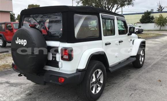 Acheter Occasion Voiture Jeep Wrangler Blanc à Luanda, Province de Luanda Acheter Occasion Voiture Jeep Wrangler Blanc à Luanda, Province de Luanda