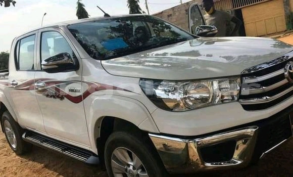 Comprar Usado Toyota Hilux Outro Carro em Luanda em Luanda Province Comprar Usado Toyota Hilux Outro Carro em Luanda em Luanda Province