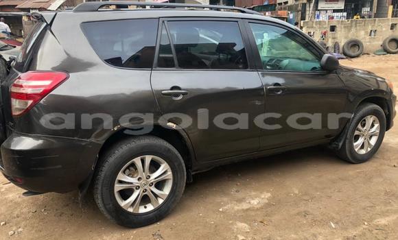Acheter Occasion Voiture Toyota RAV4 Noir à Luanda, Province de Luanda Acheter Occasion Voiture Toyota RAV4 Noir à Luanda, Province de Luanda